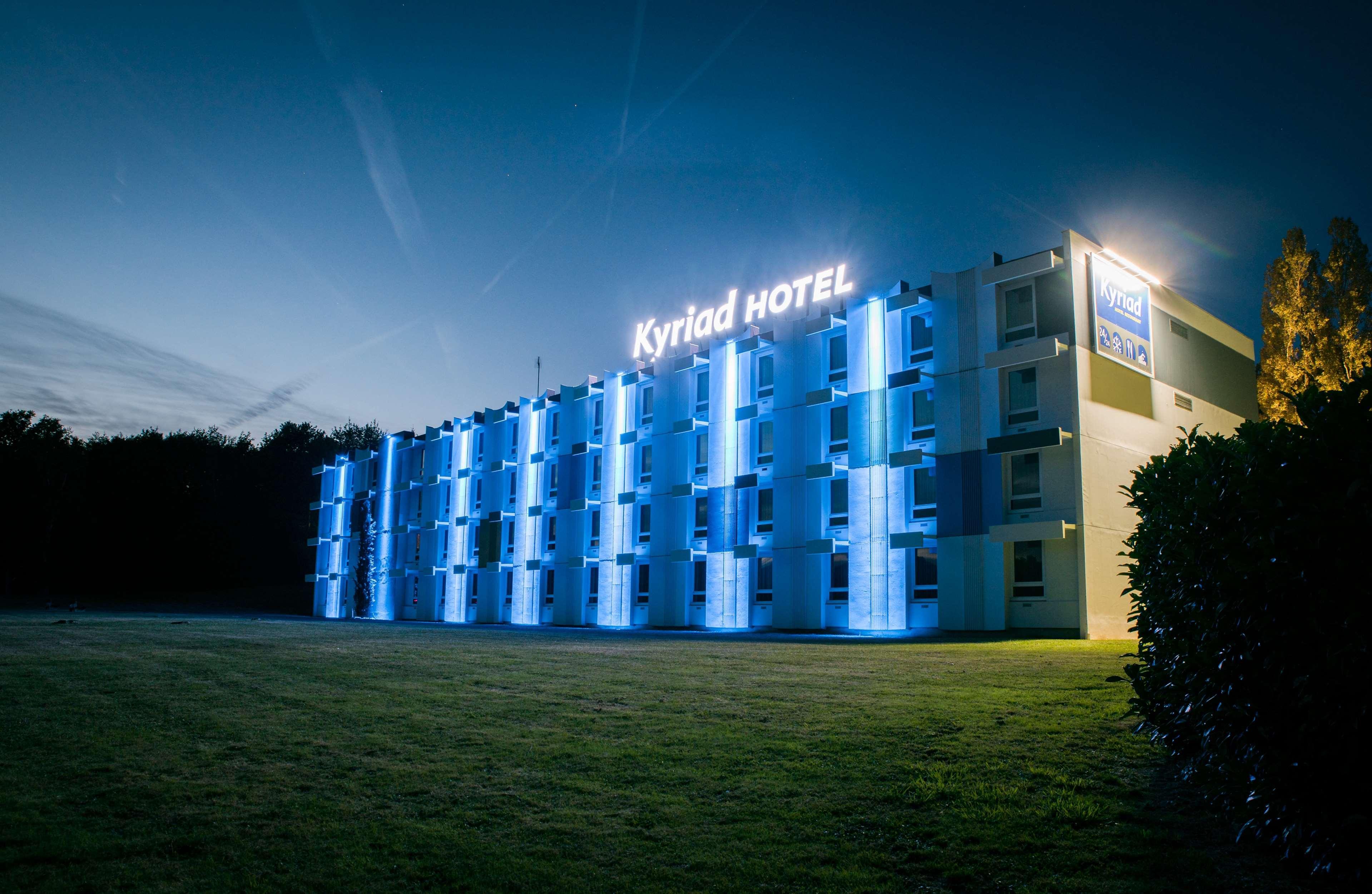 Kyriad Montchanin Le Creusot Ngoại thất bức ảnh